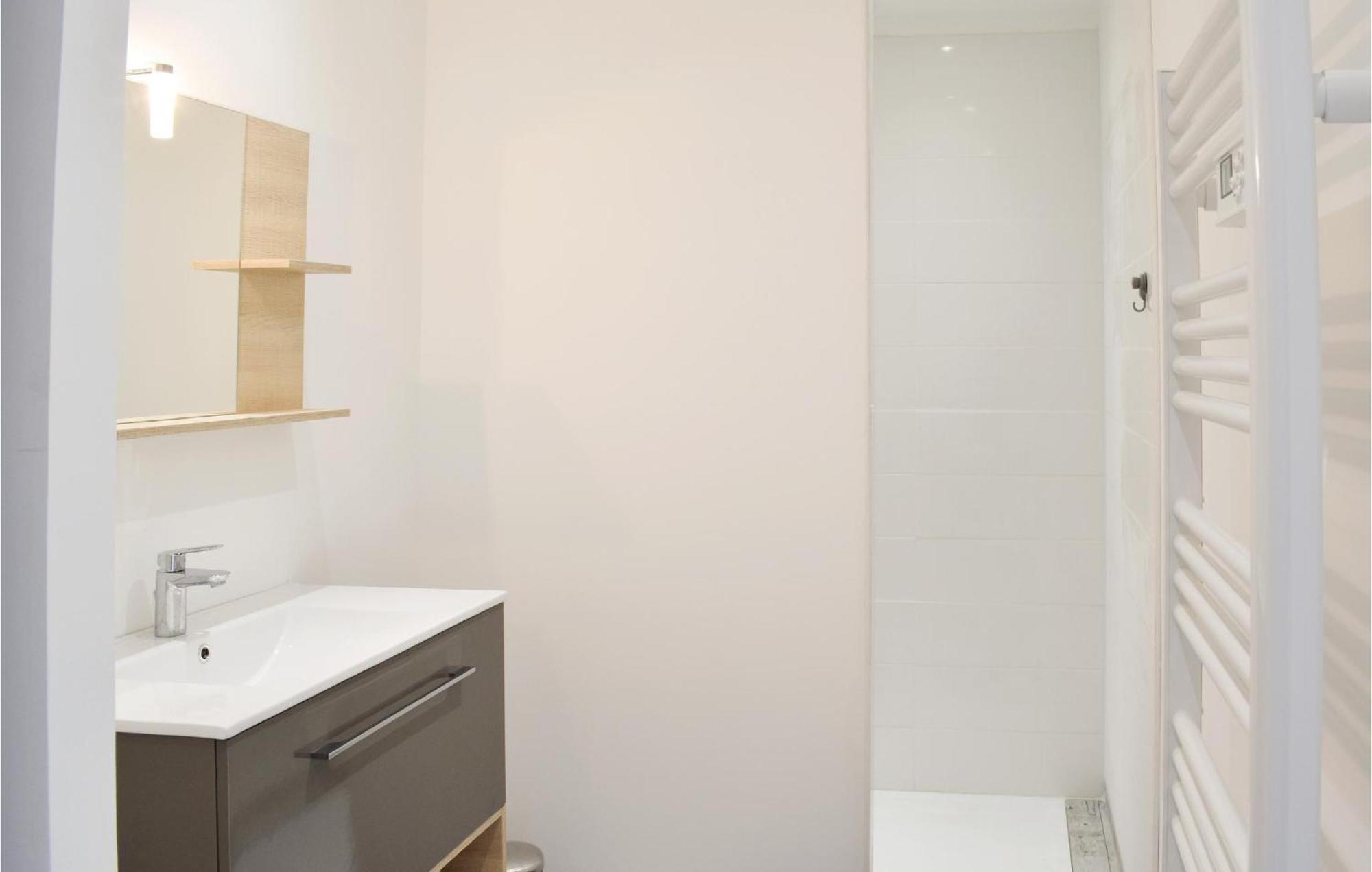 Amazing Home In Saint-Germain-Sur-Ay With Wifi Екстериор снимка