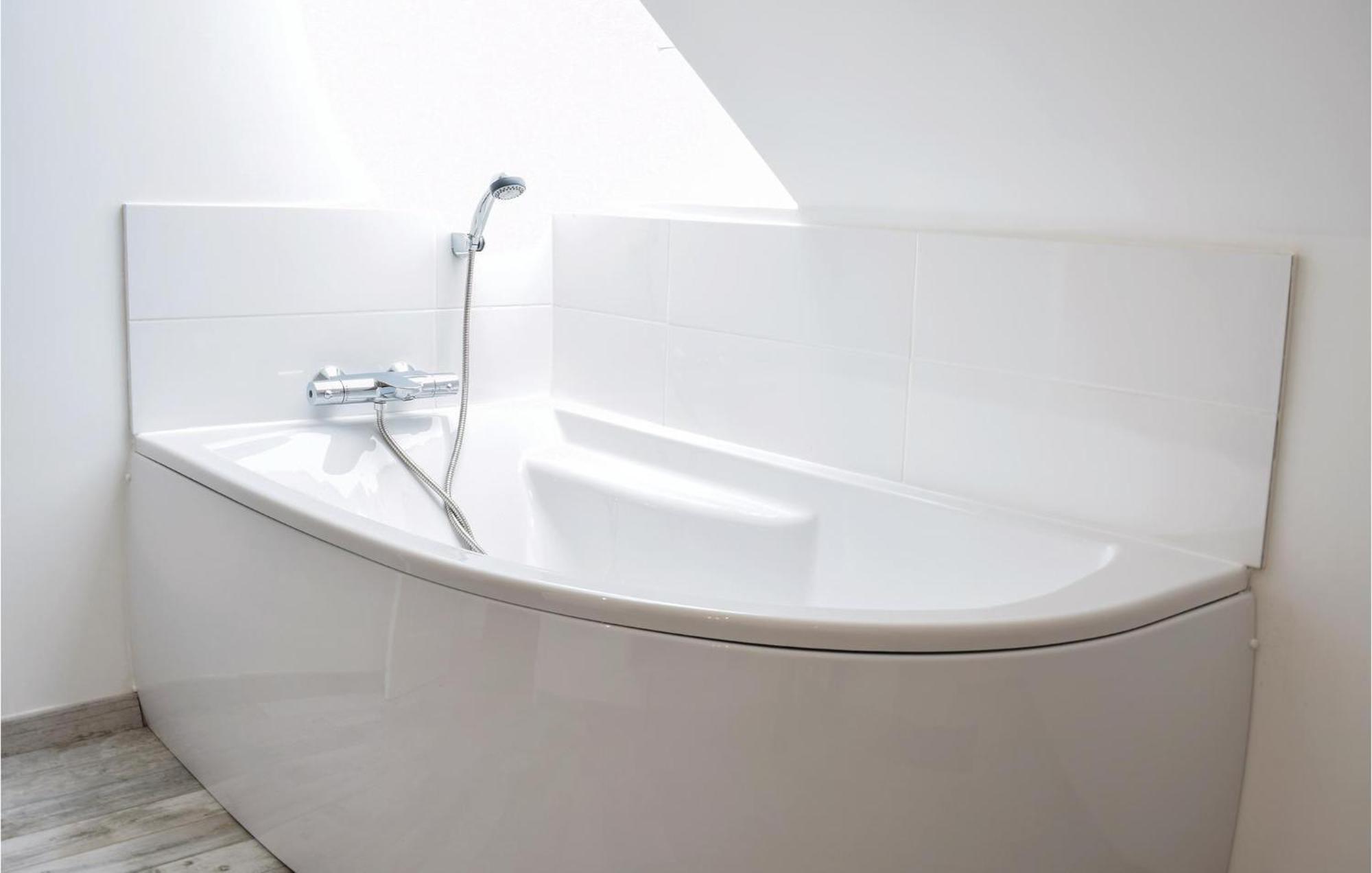 Amazing Home In Saint-Germain-Sur-Ay With Wifi Екстериор снимка