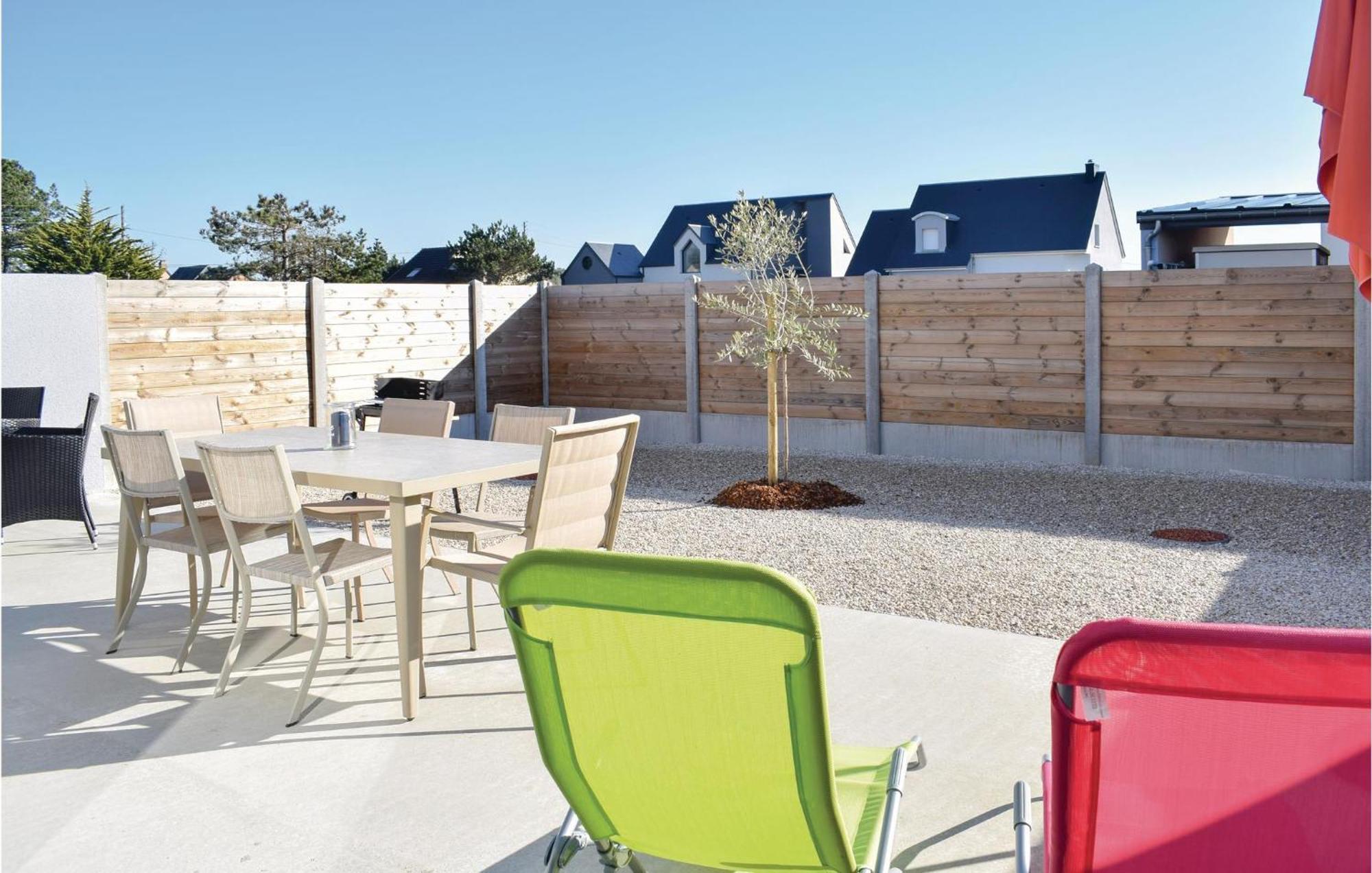 Amazing Home In Saint-Germain-Sur-Ay With Wifi Екстериор снимка